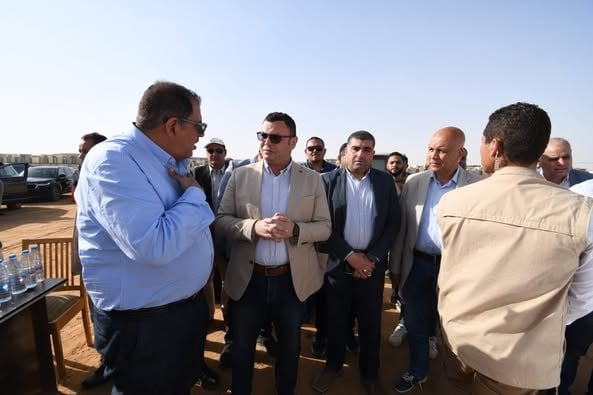 جولة مميزة لوزير الإسكان: تفقد مشروعات تنفيذ شبكات المرافق بجنيفة والرابية في مدينة الشروق