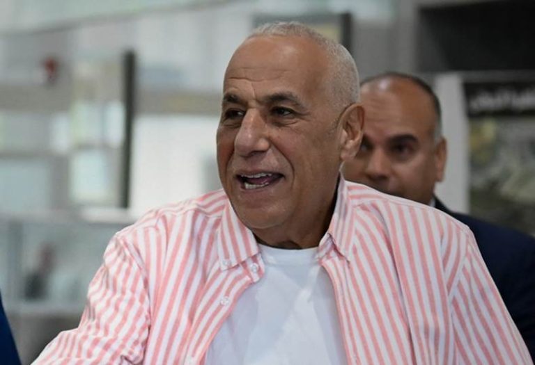 حسين لبيب يعود إلى القاهرة غدًا بعد إجرائه فحصًا طبيًا في فرنسا