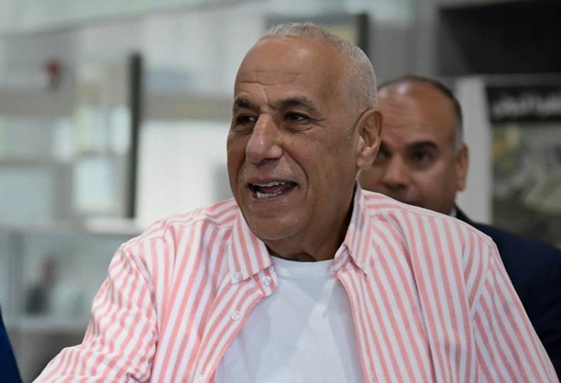 حسين لبيب يعود إلى القاهرة غدًا بعد إجرائه فحصًا طبيًا في فرنسا
