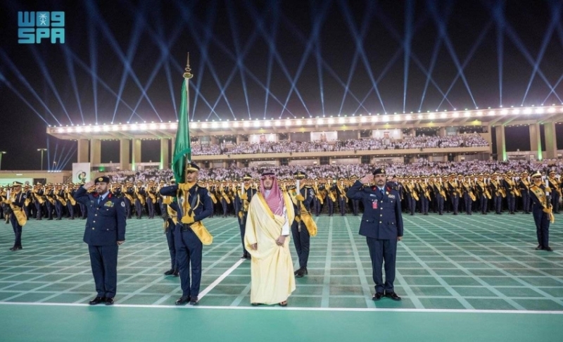 حفل تخريج مهيب ل1935 طالبًا برعاية الأمير عبدالعزيز بن سعود
