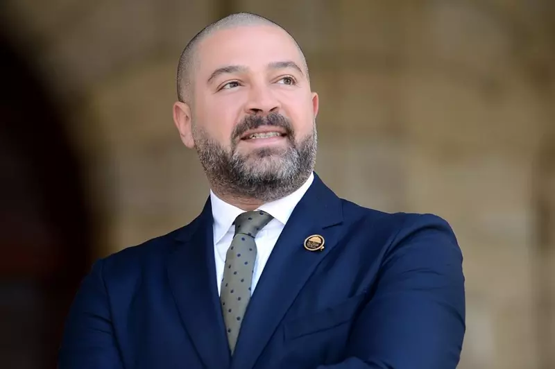 دياب يؤكد عدم وجود عدل بنسبة 100% في كرة القدم ويستبعد إيقاف النشاط