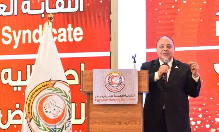 رئيس الصحة بالشيوخ يؤكد: «خالد عبد الغفار يتحمل مسؤولية المنظومة الصحية»