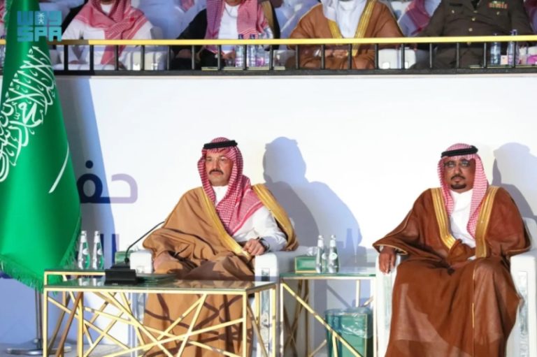 رعاية أمير عسير لحفل تخريج الدفعة الحادية عشرة من جامعة بيشة