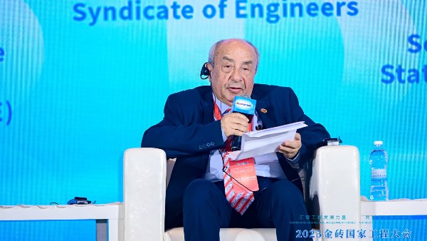 زيارة تاريخية.. طارق النبراوي يشارك في مؤتمر الهندسة بالصين الشعبية
