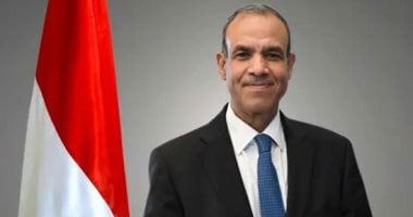 زيارة وزير الخارجية لضريح الملكين الراحلين محمد الخامس والحسن الثاني في المغرب