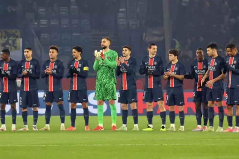ستراسبورج يسقط باريس سان جيرمان ويشعل صراع التأهل لدوري الأبطال