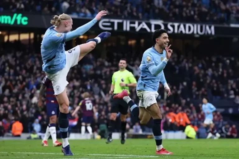سيشهد نهائي كأس الاتحاد الإنجليزي مشاركة مرموش وهالاند في قيادة هجوم سيتي ضد كريستال بالاس