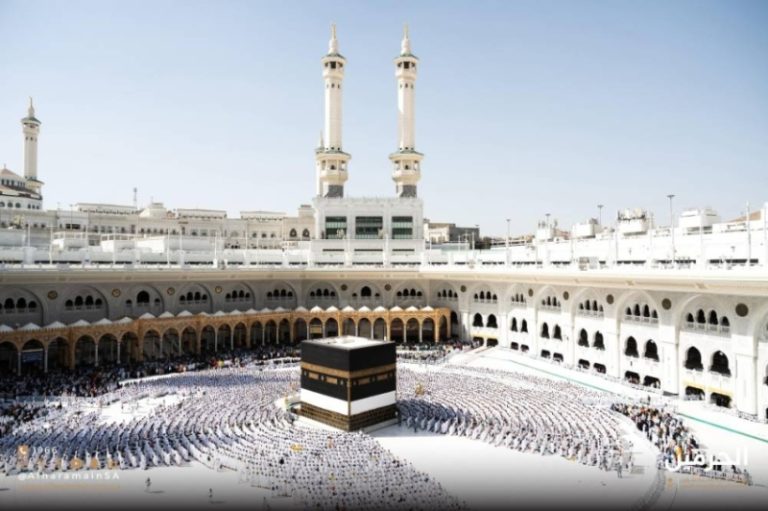 صحن المطاف يستعد لاستقبال 107,000 طائف في الساعة