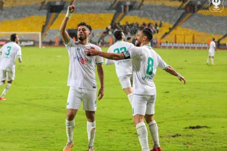 صلاح محسن يفتتح أهداف مباراة الأهلي والمصري في الدوري برفضه الاحتفال (فيديو)