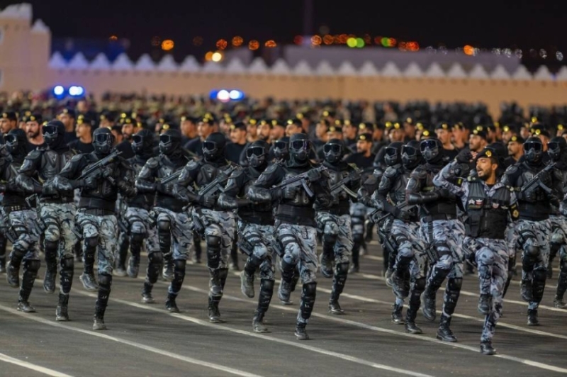“ضبط مواطن” أثناء نقله 15 وافدًا مخالفًا لأنظمة الحج