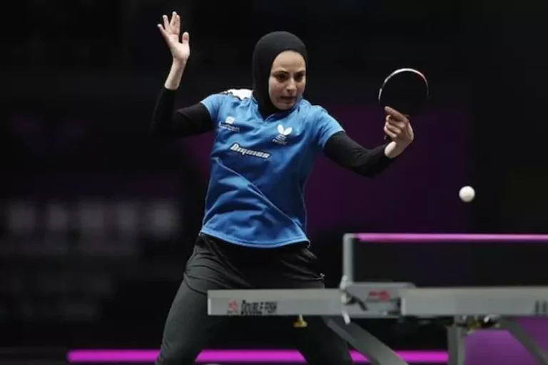 عاد أسطورة تنس الطاولة دينا مشرف إلى النادي الأهلي