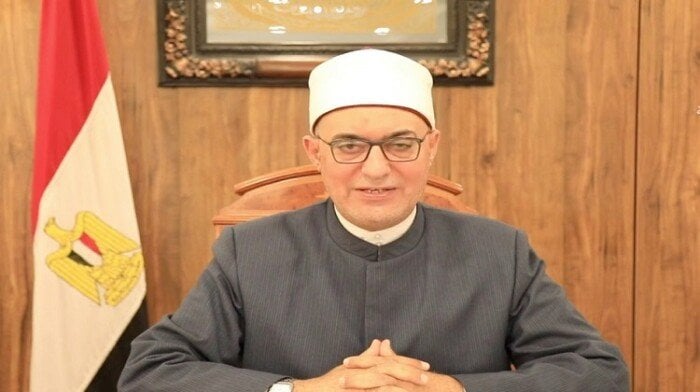 عمال مصر يحظون بإشادة مفتي الجمهورية ويؤكد الإخلاص في العمل طريق التنمية وسبيل العزة