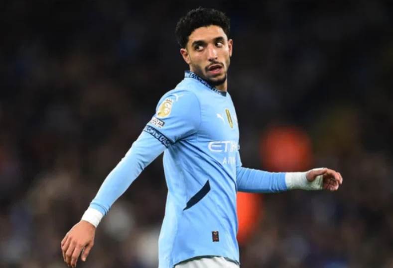 عمر مرموش يهدر ركلة جزاء خلال نهائي كأس الاتحاد الإنجليزي