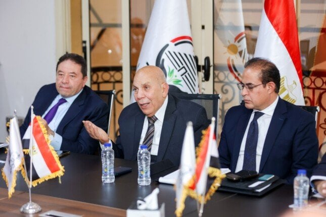 فرص عمل جديدة تُقدمها أمانة الدفاع والأمن القومي بالجبهة الوطنية للشباب في عدة محافظات