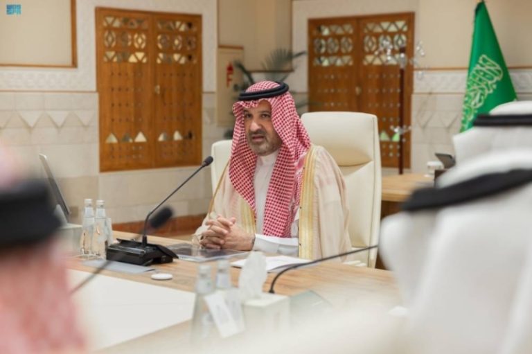 فيصل بن سلمان يترأس الاجتماع الأول للجنة تاريخ الحج والحرمين الشريفين