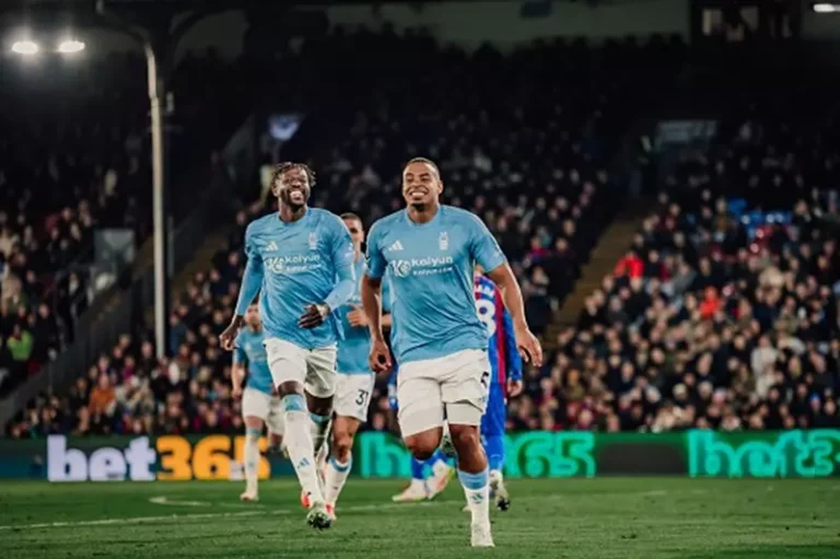 كريستال بالاس يفرض التعادل على نوتنجهام فورست في الدوري الإنجليزي