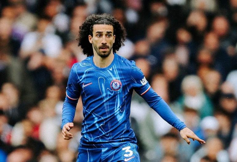 كوكوريلا يؤكد أن ليفربول يستحق ممر شرفي قبل مواجهة تشيلسي لكن…