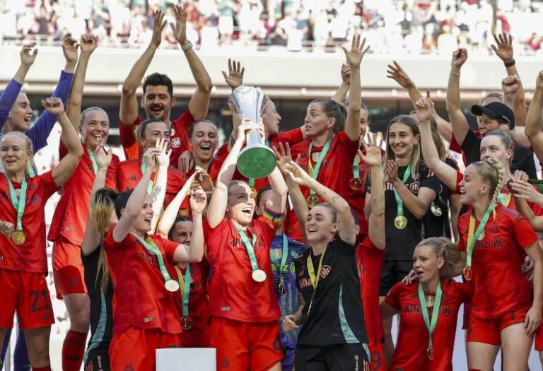 ليا شولر تسجل هاتريك ذهبي يقود بايرن ميونيخ لحصد كأس ألمانيا