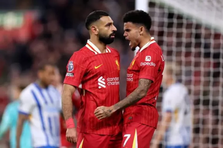 ليفربول يصر على الاحتفاظ بدياز وسط مفاوضات التجديد