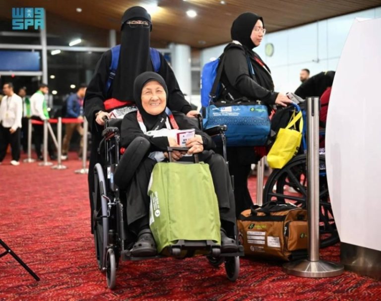 ماليزيون يعبرون عن فرحتهم بفرصة أداء فريضة الحج عبر مبادرة “طريق مكة” في كوالالمبور
