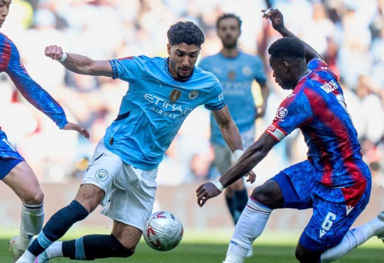 مانشستر سيتي يتعرض للهزيمة في نهائي كأس الاتحاد الإنجليزي