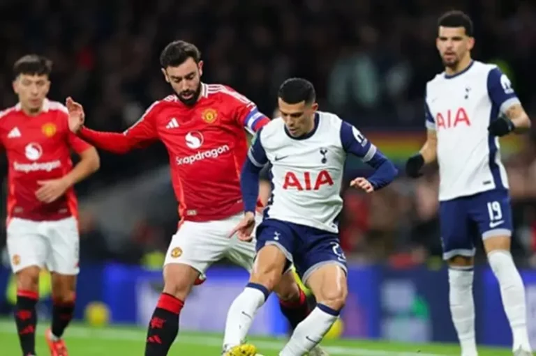 مانشستر يونايتد وتوتنهام يستعدان لخوض النهائي الإنجليزي للدوري الأوروبي مع 3 أرقام تاريخية تميز المواجهة
