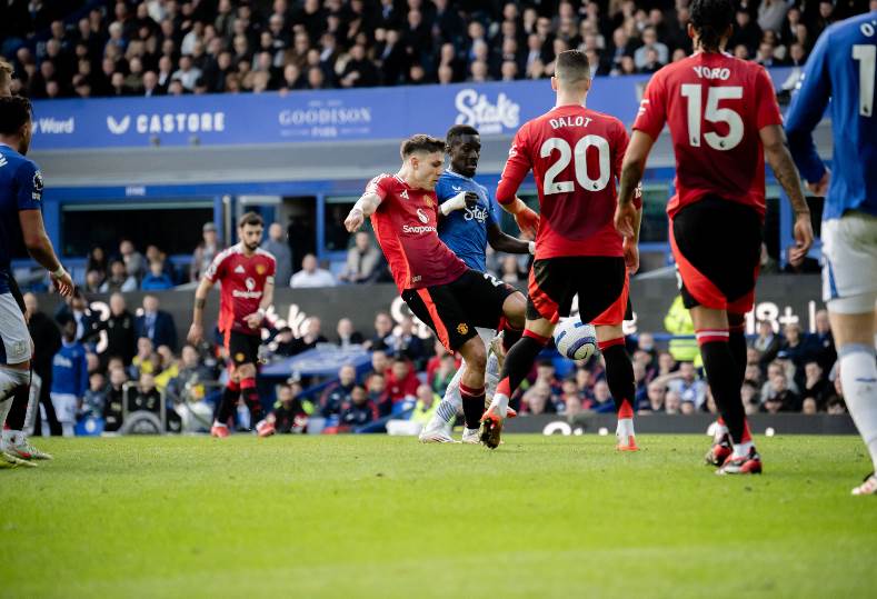 مانشستر يونايتد يستعرض استعداداته أمام أتلتيك بيلباو قبل نصف نهائي الدوري الأوروبي