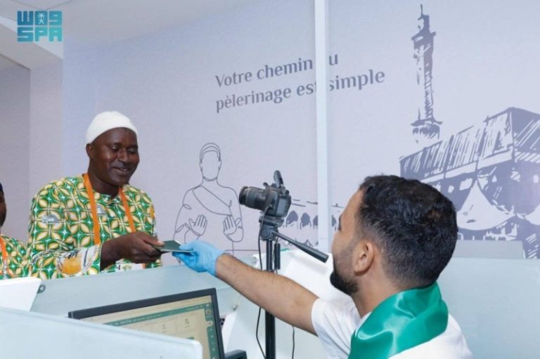 مبادرة طريق مكة تستقطب مليون مستفيد من ضيوف الرحمن