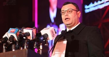 متابعة جديدة لمشروع خط المياه من محطة تحلية البحر من قبل وزير الإسكان