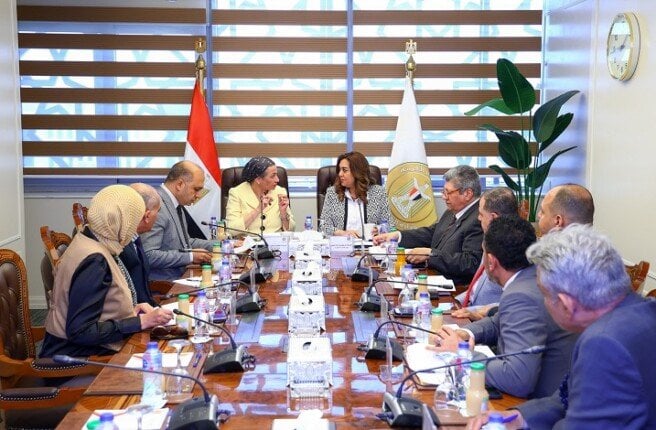 متابعة دورية لمنظومة المخلفات الصلبة في المحافظات من قبل وزيرة التنمية المحلية والبيئة
