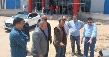 متابعة وزير الإسكان لمشروع مستشفى جديد ومجمع ورش حرفية في العبور