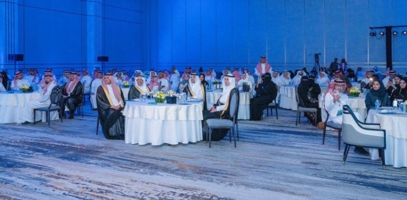 محافظ الأحساء يفتتح “برنامج تطوير المنظومة الإعلامية” بالأحساء