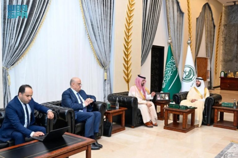 محافظ الطائف يستقبل مدير برنامج التشجير في هيئة تطوير مكة