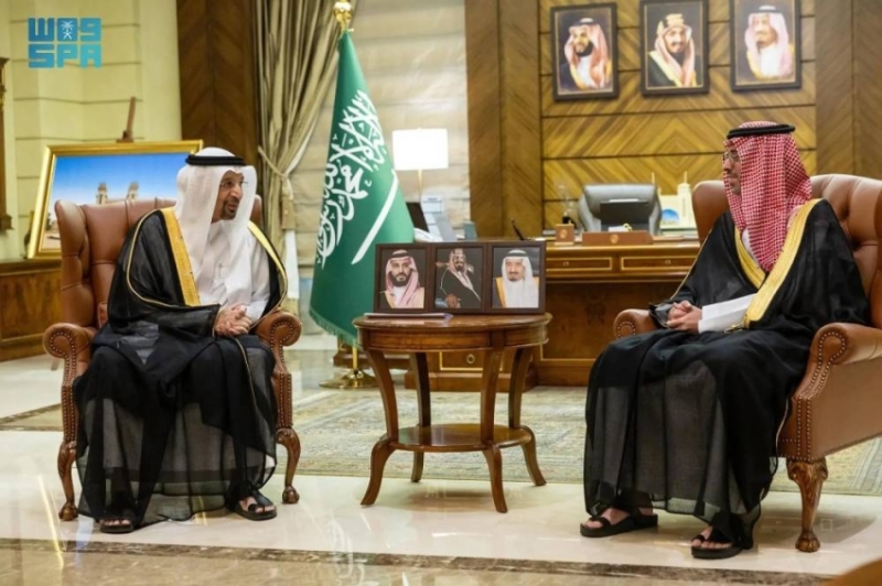 محافظ جدة يعزز البيئة الاستثمارية