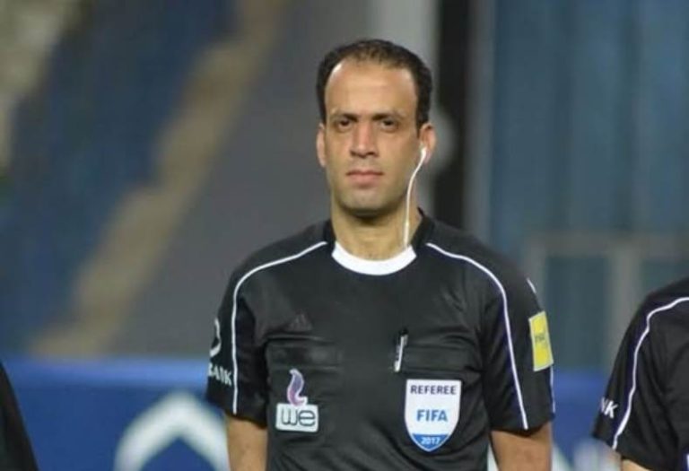 محمد الحنفي يدير مباراة سيراميكا كليوباترا والزمالك في دوري نايل