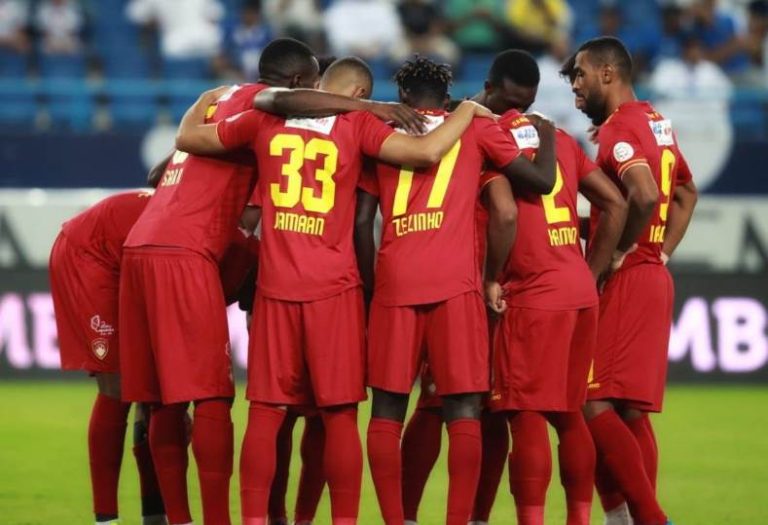 مدافع ضمك يقترب من العودة إلى الملاعب بعد التعافي من الإصابة