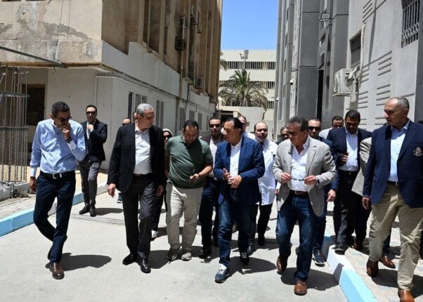 مدبولي يؤكد أثناء تفقده مستشفى حميات طنطا: توفير الإمكانات لتطوير المنشآت الطبية