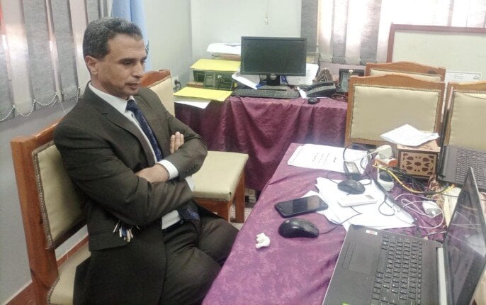 مدير التعليم بكفر الشيخ يراقب امتحانات النقل والدبلومات الفنية من غرفة العمليات
