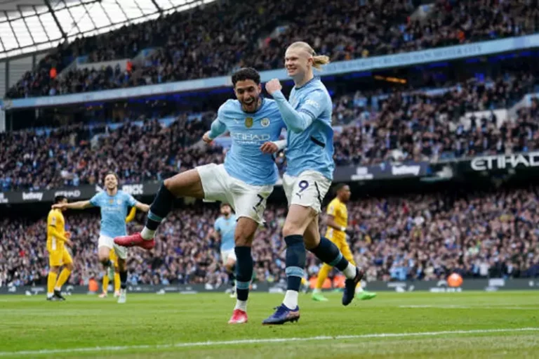 مرموش في التشكيل الأساسي لمان سيتي في مواجهة كريستال بالاس بنهائي كأس الاتحاد الإنجليزي
