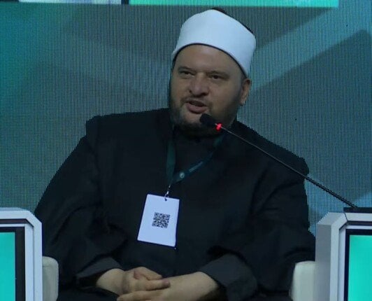 مستشار المفتي في باكو يؤكد: الفتوى الرشيدة منبر عالمي لتصحيح المفاهيم المغلوطة