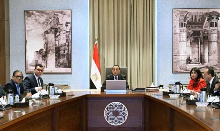 مشروع تطوير المنظومة الإلكترونية للسائحين في المطارات المصرية برئاسة رئيس الوزراء