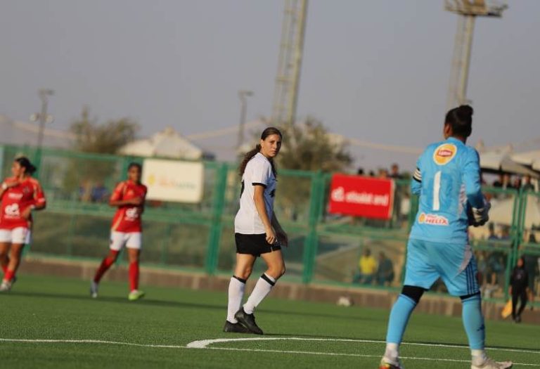 ملعب الإعلاميين يستضيف نهائي كأس مصر للكرة النسائية بمواجهة مثيرة بين الأهلي ودجلة