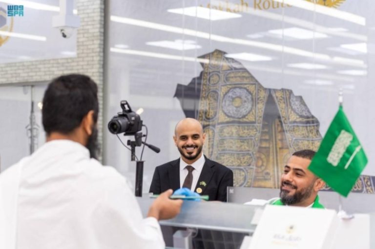 منسوبو الجوازات يعبّرون عن اعتزازهم بخدمة ضيوف الرحمن في بنجلاديش
