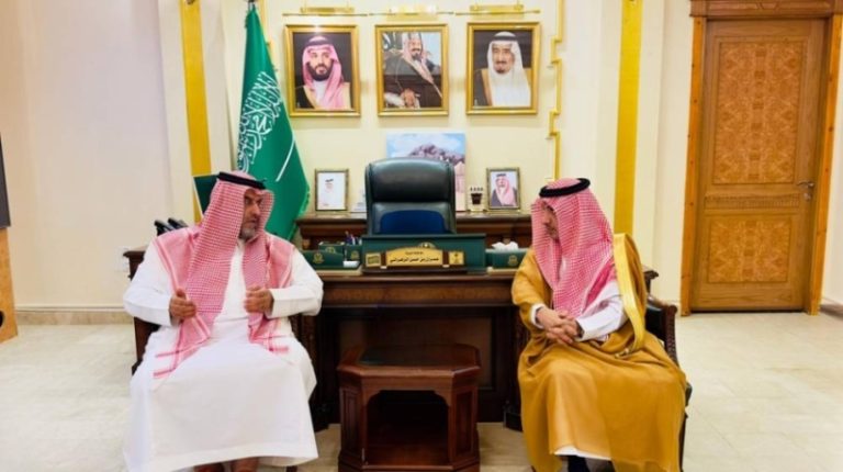 مُحافظ الليث يستعرض مشروع التحول في إدارة التعليم بالمحافظة
