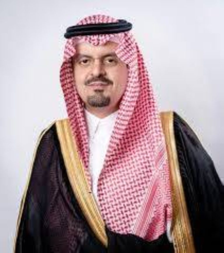 نائب أمير مكة يشرف على حفل جمعية «خيركم»