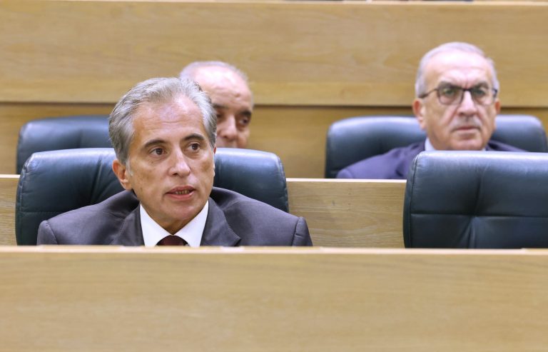 نتائج استطلاع مركز الدراسات تعكس ثقة المواطنين بحكومة جعفر حسان حسب خبير اقتصادي