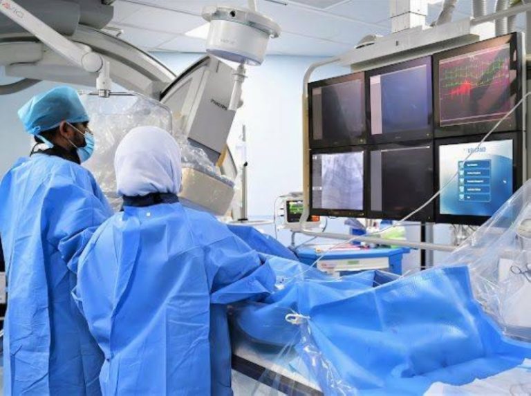 نجاحات طبية: 28 قسطرة قلبية وجراحة لضيوف الرحمن بالمدينة المنورة منذ بداية ذو القعدة
