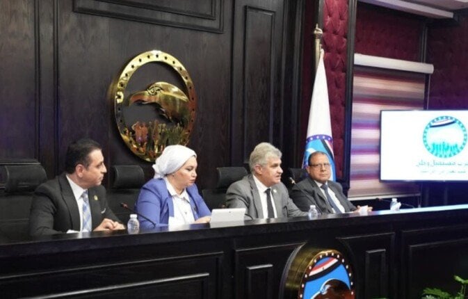 ندوة تعريفية تناقش «قانون العمل الجديد» بـ مستقبل وطن