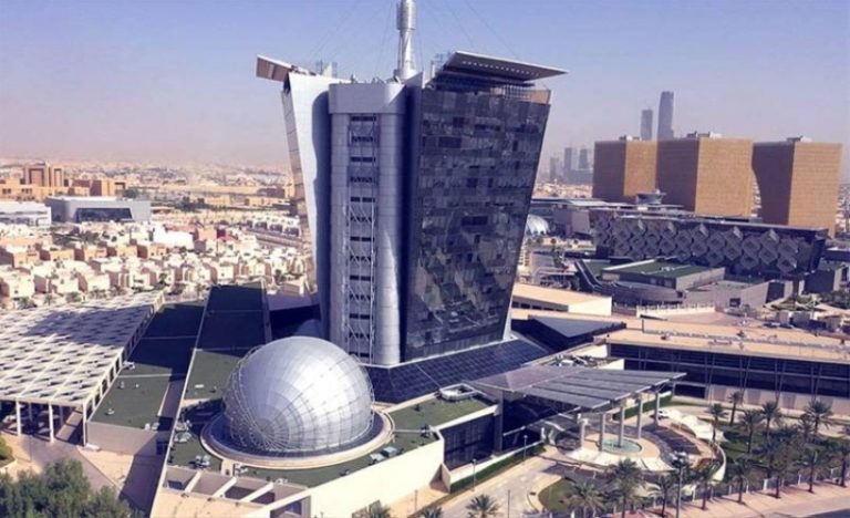 هيئة الاتصالات تعزز بيئة استثمارية مبتكرة