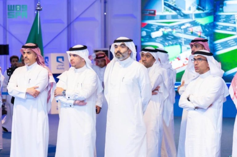 هيئة الاتصالات تكشف عن استعدادات خدمة ضيوف الرحمن لموسم حج 1446هـ